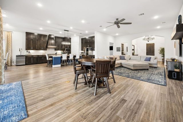 2700 Castlebridge, The Colony, TX 75056