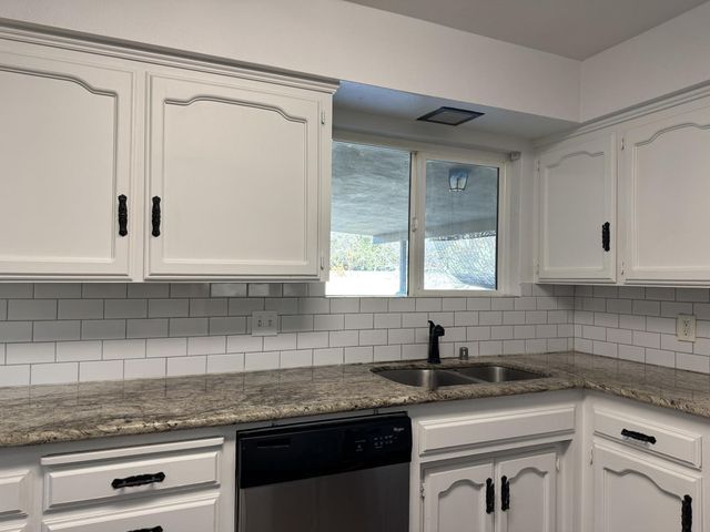 1128 W Michigan Avenue, Fresno, CA 93705