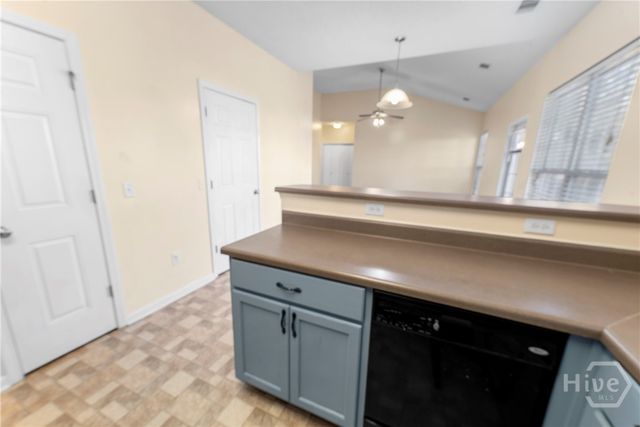 1527 Bradley Boulevard, Savannah, GA 31419