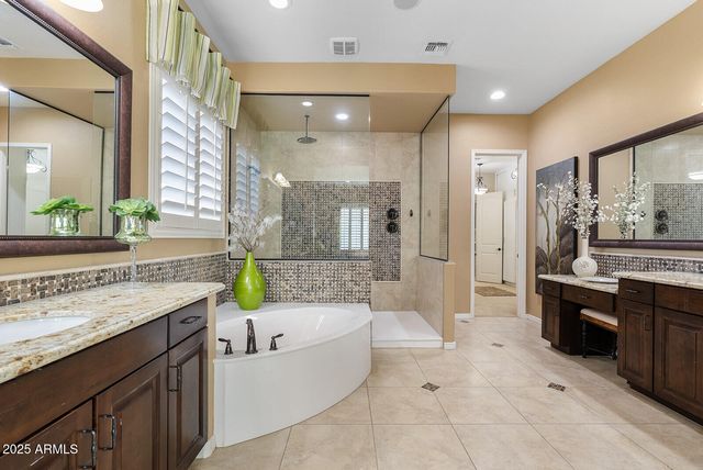 3615 E CASSIA Lane, Gilbert, AZ 85298