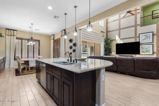 3615 E CASSIA Lane, Gilbert, AZ 85298