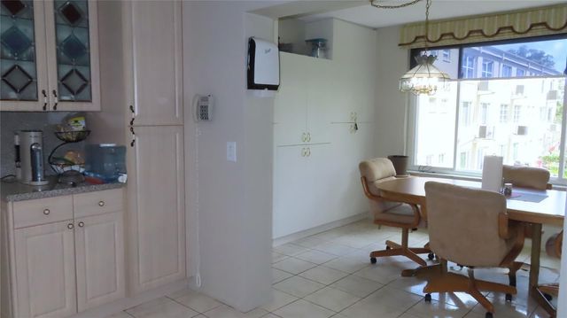 2402 ECUADORIAN WAY 34, Clearwater, FL 33763