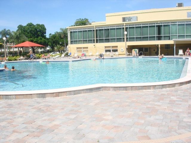 2402 ECUADORIAN WAY 34, Clearwater, FL 33763