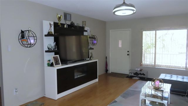 2402 ECUADORIAN WAY 34, Clearwater, FL 33763