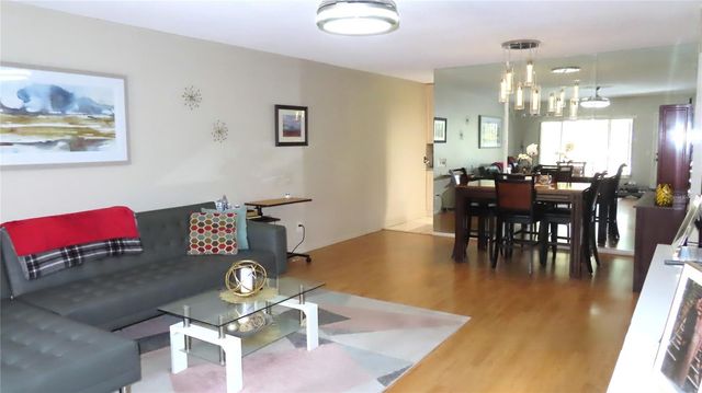 2402 ECUADORIAN WAY 34, Clearwater, FL 33763