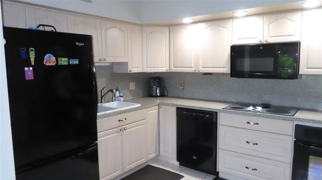 2402 ECUADORIAN WAY 34, Clearwater, FL 33763