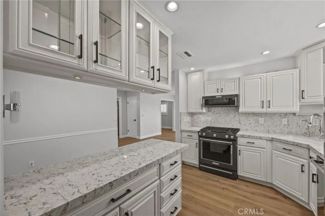 580 Black Hills Drive, Claremont, CA 91711
