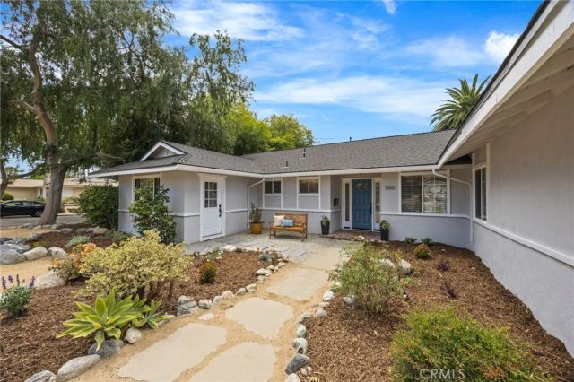 580 Black Hills Drive, Claremont, CA 91711