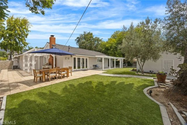 580 Black Hills Drive, Claremont, CA 91711