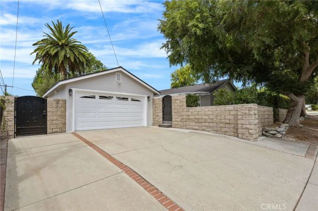 580 Black Hills Drive, Claremont, CA 91711