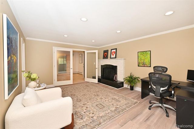 5100 Kings Gate Way, Bloomfield Hills, MI 48302