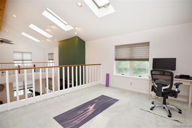 5100 Kings Gate Way, Bloomfield Hills, MI 48302