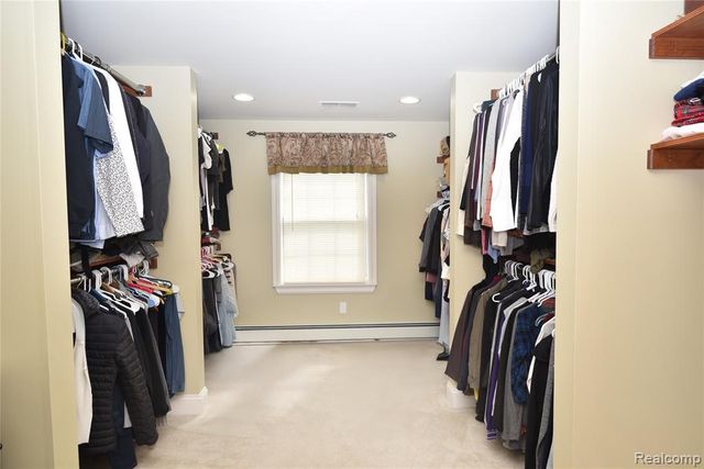 5100 Kings Gate Way, Bloomfield Hills, MI 48302