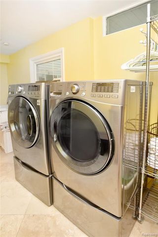 5100 Kings Gate Way, Bloomfield Hills, MI 48302