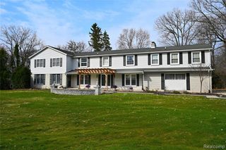 5100 Kings Gate Way, Bloomfield Hills, MI 48302