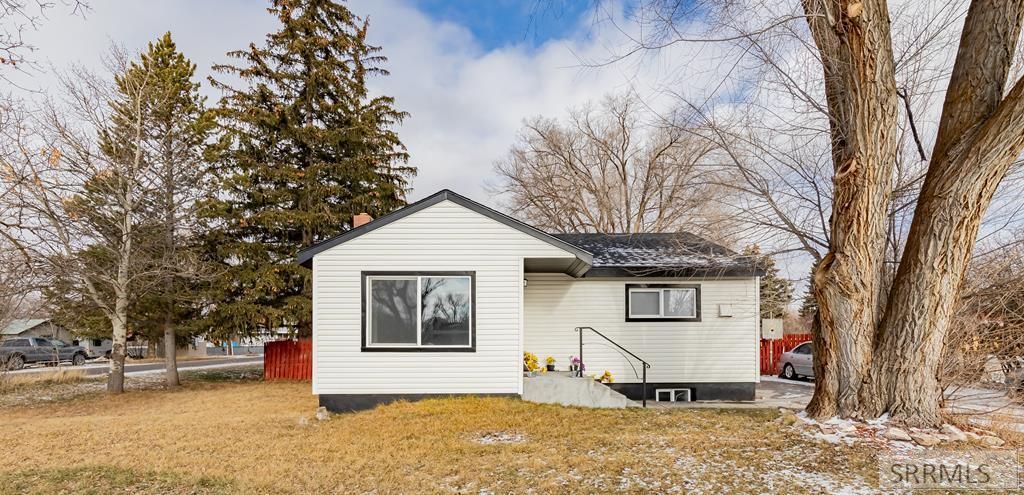 Image 1 of property listing at 745 W Main Street, St Anthony, ID 83445