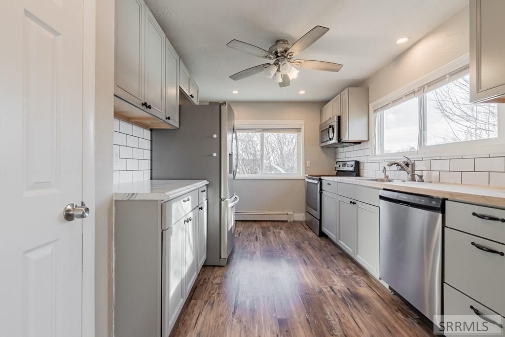 Image 16 of property listing at 745 W Main Street, St Anthony, ID 83445