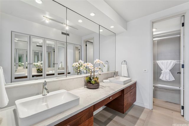 4340 Pahoa Avenue 7A, Honolulu, HI 96816