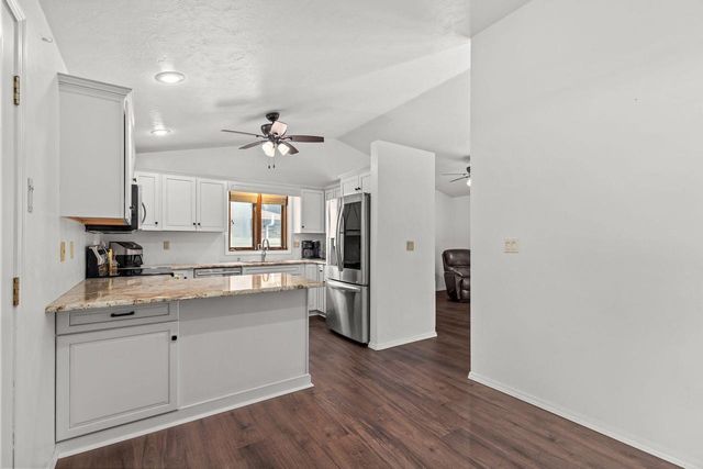 406 SILVER SPRING DRIVE, Green Bay, WI 54303