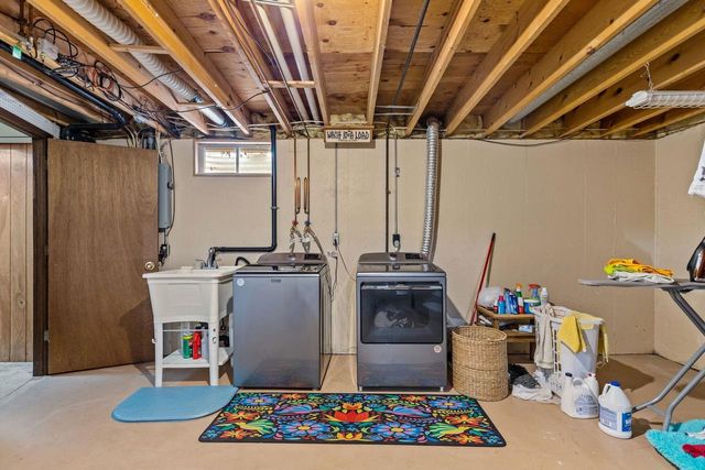 406 SILVER SPRING DRIVE, Green Bay, WI 54303