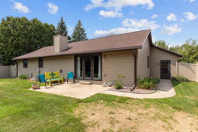 406 SILVER SPRING DRIVE, Green Bay, WI 54303