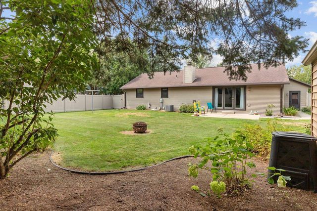 406 SILVER SPRING DRIVE, Green Bay, WI 54303