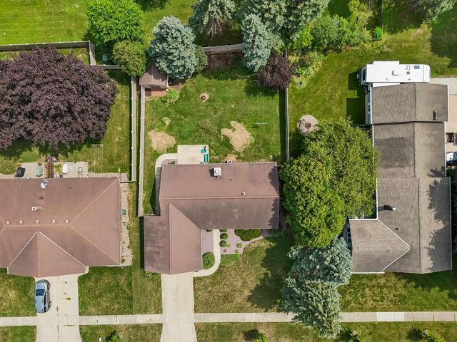 406 SILVER SPRING DRIVE, Green Bay, WI 54303