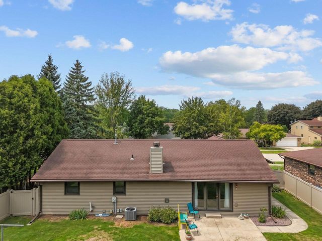 406 SILVER SPRING DRIVE, Green Bay, WI 54303
