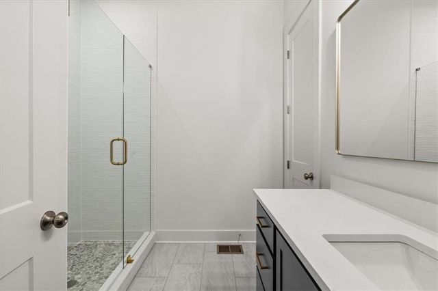 1274 Longreen NW Terrace 8, Atlanta, GA 30318