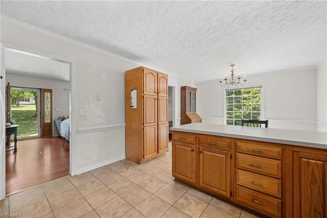 1085 Woodbury Road, King, NC 27021
