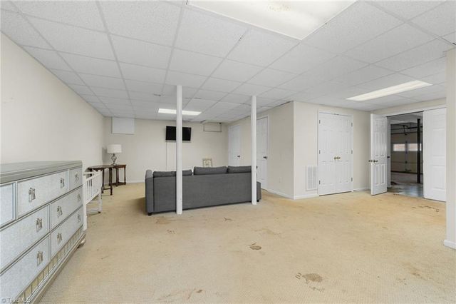 1085 Woodbury Road, King, NC 27021