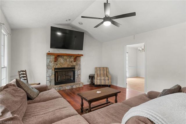 1085 Woodbury Road, King, NC 27021