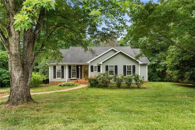 1085 Woodbury Road, King, NC 27021