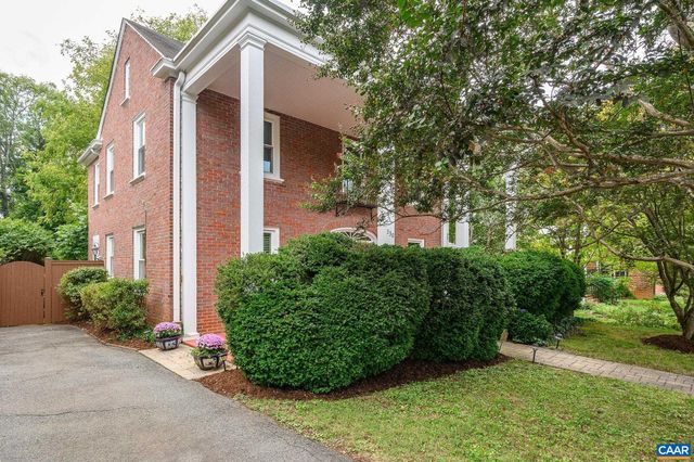 330 PARKWAY ST, Charlottesville, VA 22902