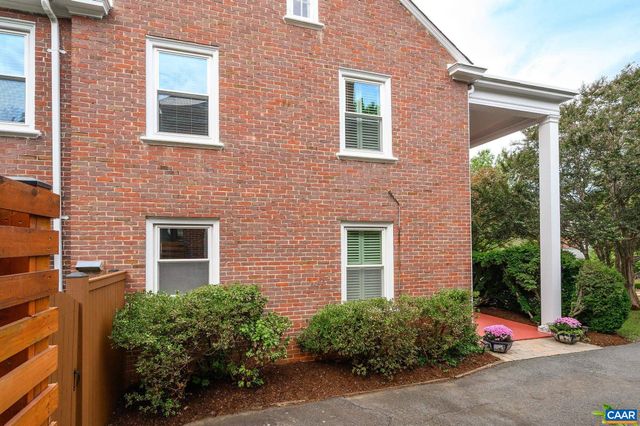 330 PARKWAY ST, Charlottesville, VA 22902