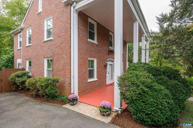 330 PARKWAY ST, Charlottesville, VA 22902
