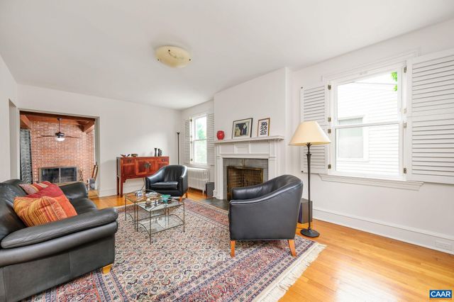 330 PARKWAY ST, Charlottesville, VA 22902