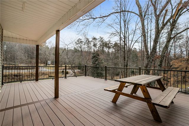 130 Green Briar Circle, Salem, SC 29676