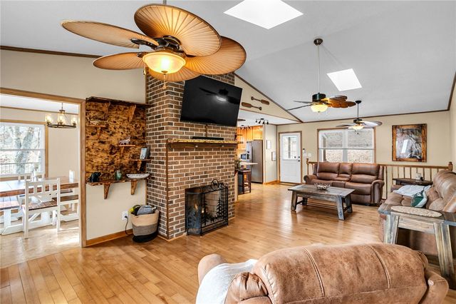 130 Green Briar Circle, Salem, SC 29676