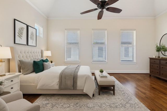 1035 E 28th Street, Houston, TX 77009