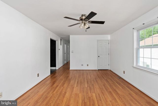 1018 IMAGINE LN, Fredericksburg, VA 22401