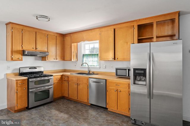 1018 IMAGINE LN, Fredericksburg, VA 22401