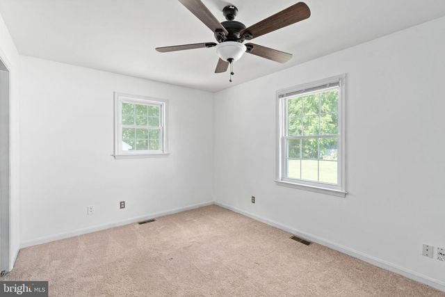 1018 IMAGINE LN, Fredericksburg, VA 22401