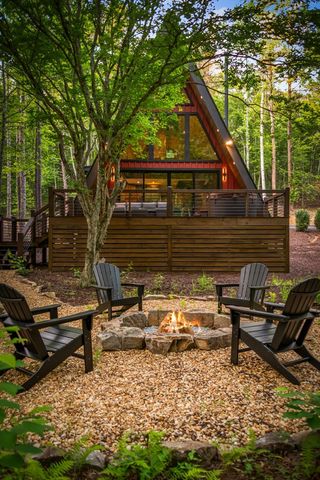 60 Magnolia Trail, Mccaysville, GA 30555