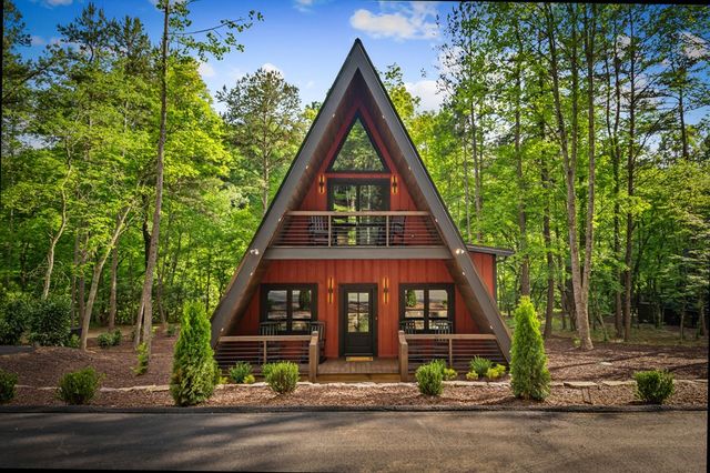 60 Magnolia Trail, Mccaysville, GA 30555