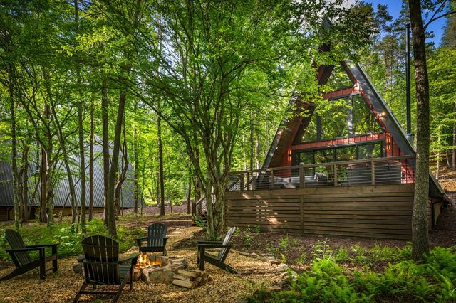 60 Magnolia Trail, Mccaysville, GA 30555