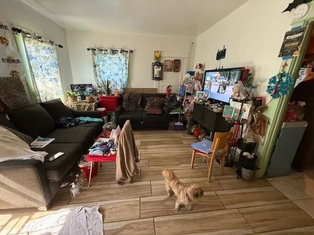 127 E 81st, Los Angeles, CA 90003