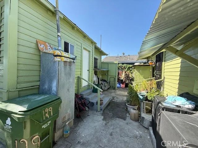 127 E 81st, Los Angeles, CA 90003