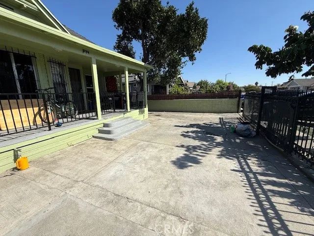 127 E 81st, Los Angeles, CA 90003