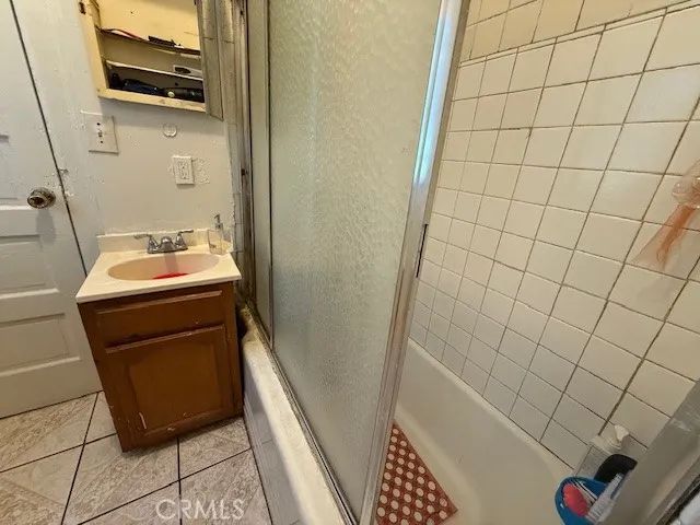 127 E 81st, Los Angeles, CA 90003